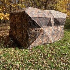 Outdoor Camouflage Shelter for Men